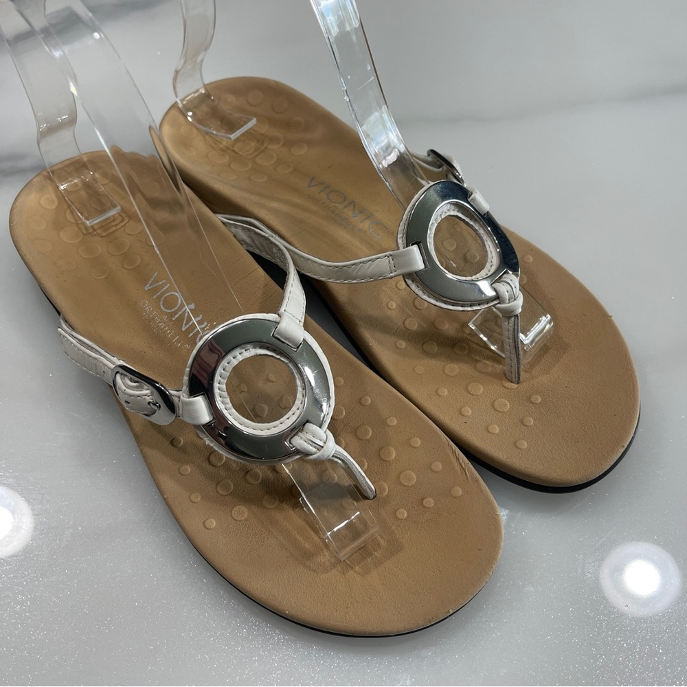 Vionic Karina Slip-On White Leather Sandals - Women’s 7